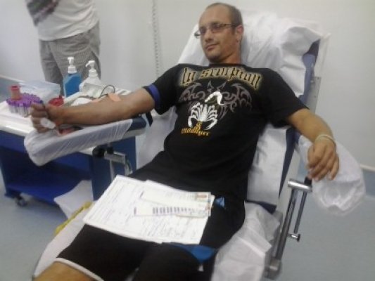 Vicele de la CJC, Cristinel Dragomir, a donat sânge pentru răniţii din Muntenegru